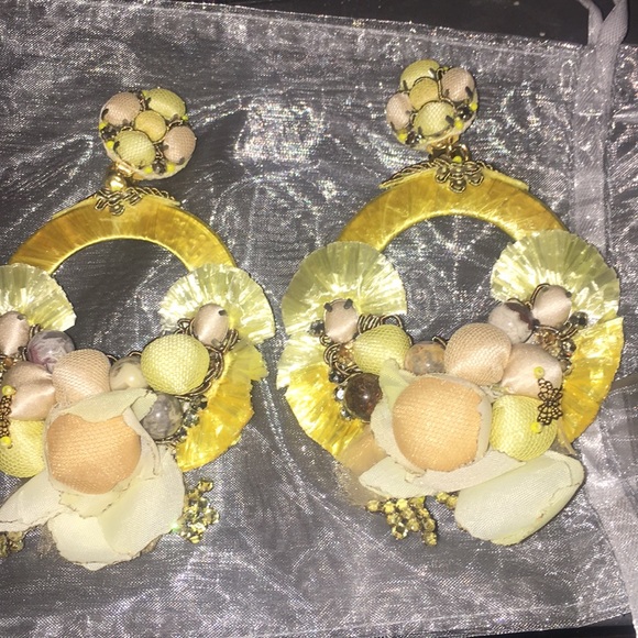 Ranjana Khan Jewelry - Ranjana Khan Posie earrings